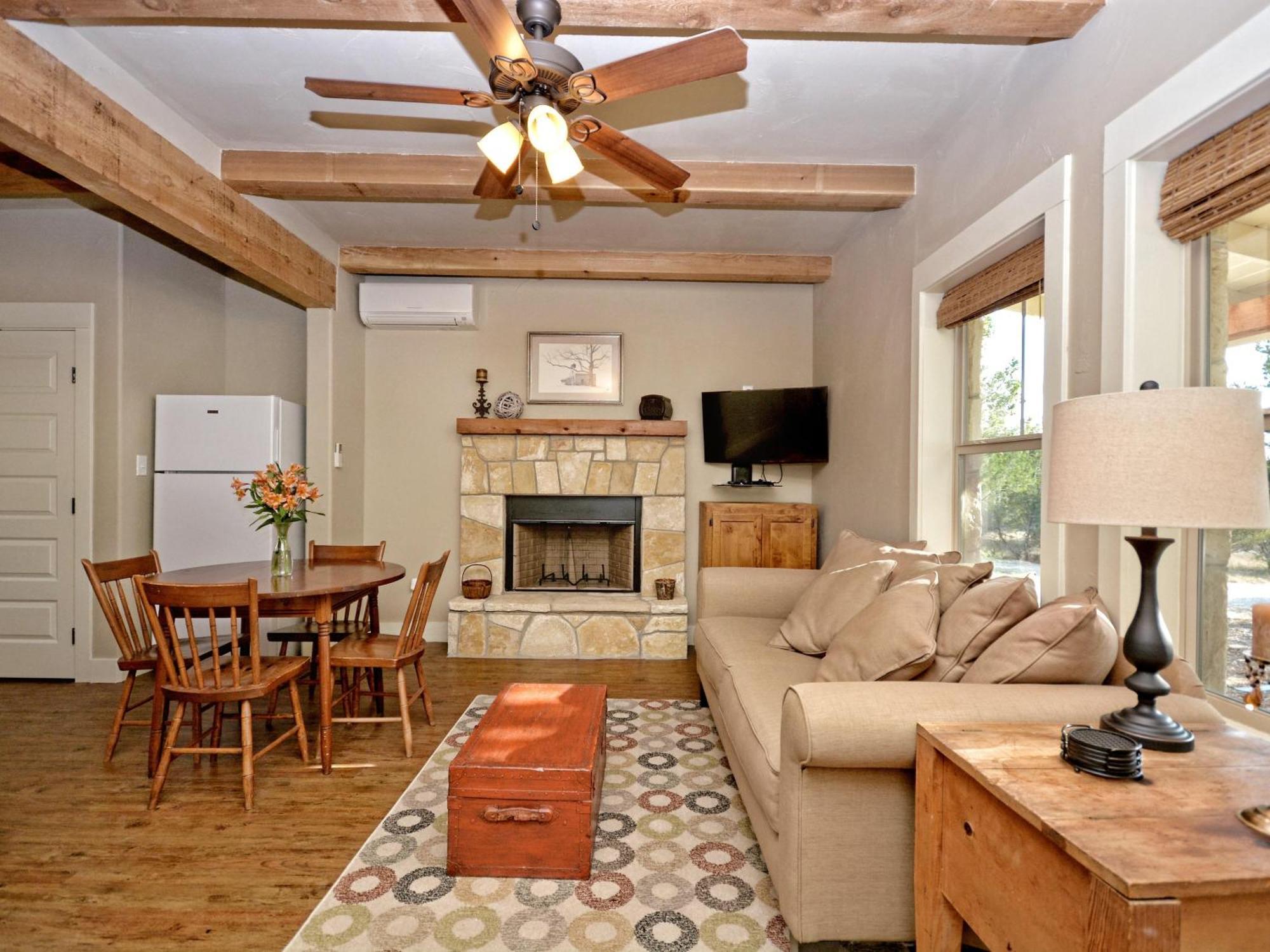 Cabins At Flite Acres - Mountain Laurel Wimberley Luaran gambar